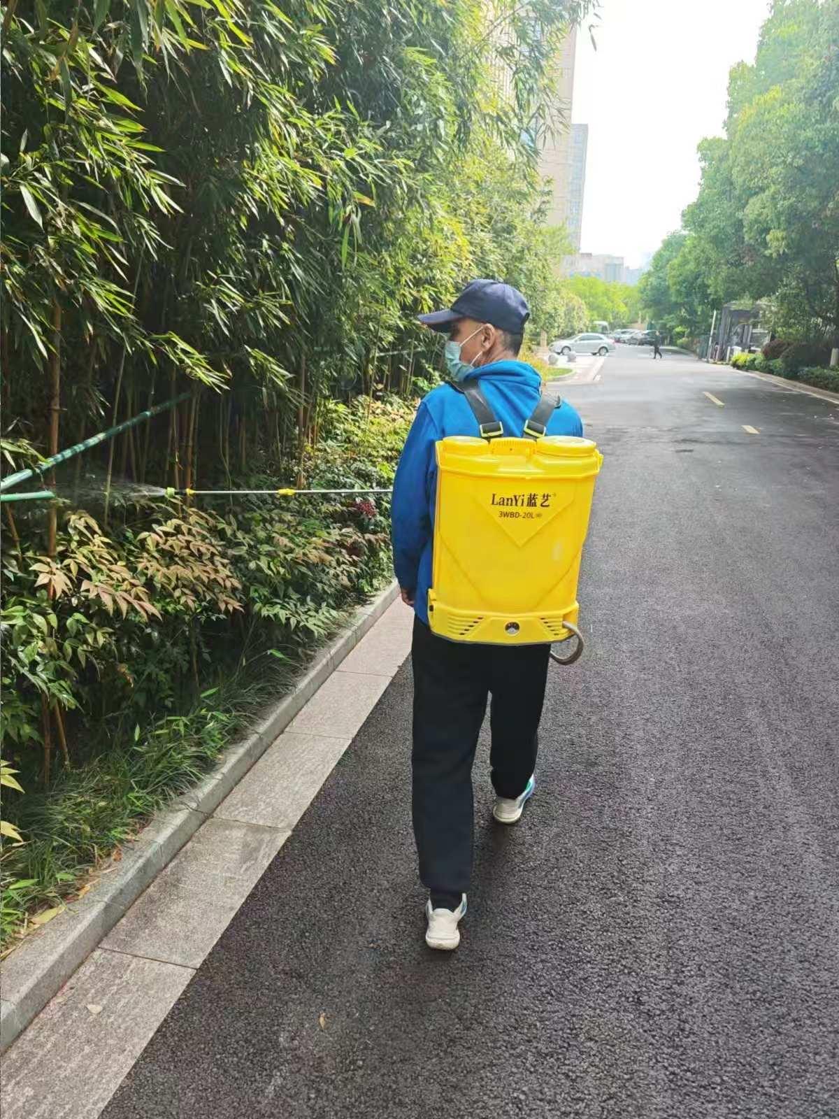 川发科技团队作业现场