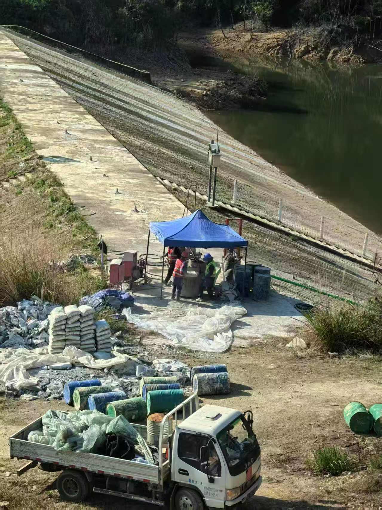 德福源建设施工现场