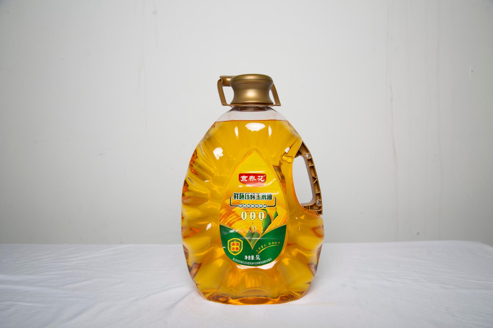 中鹏食品生产车间与产品