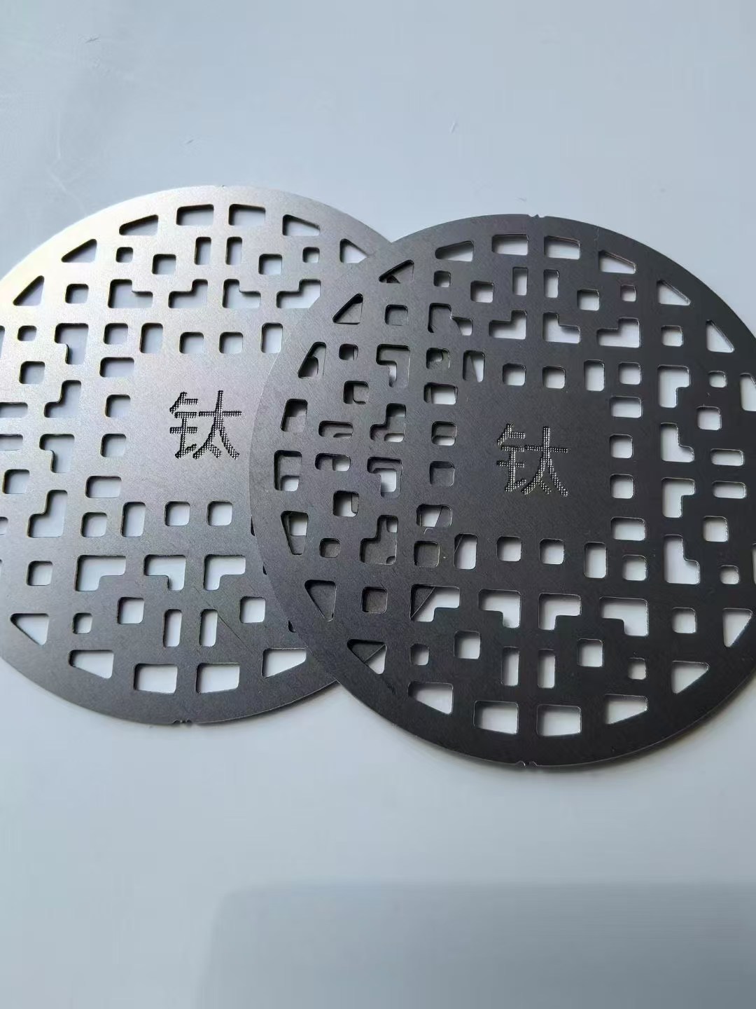 冲孔网板产品展示