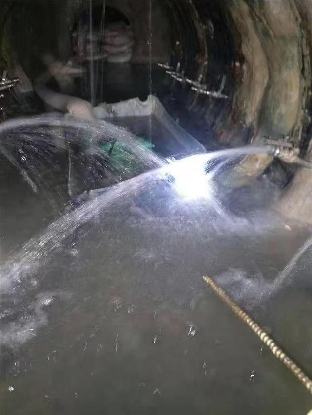 湖南水电站引水渠补漏公司施工材料展示