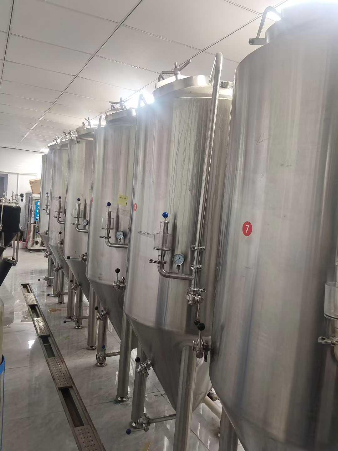 天津啤酒设备产品