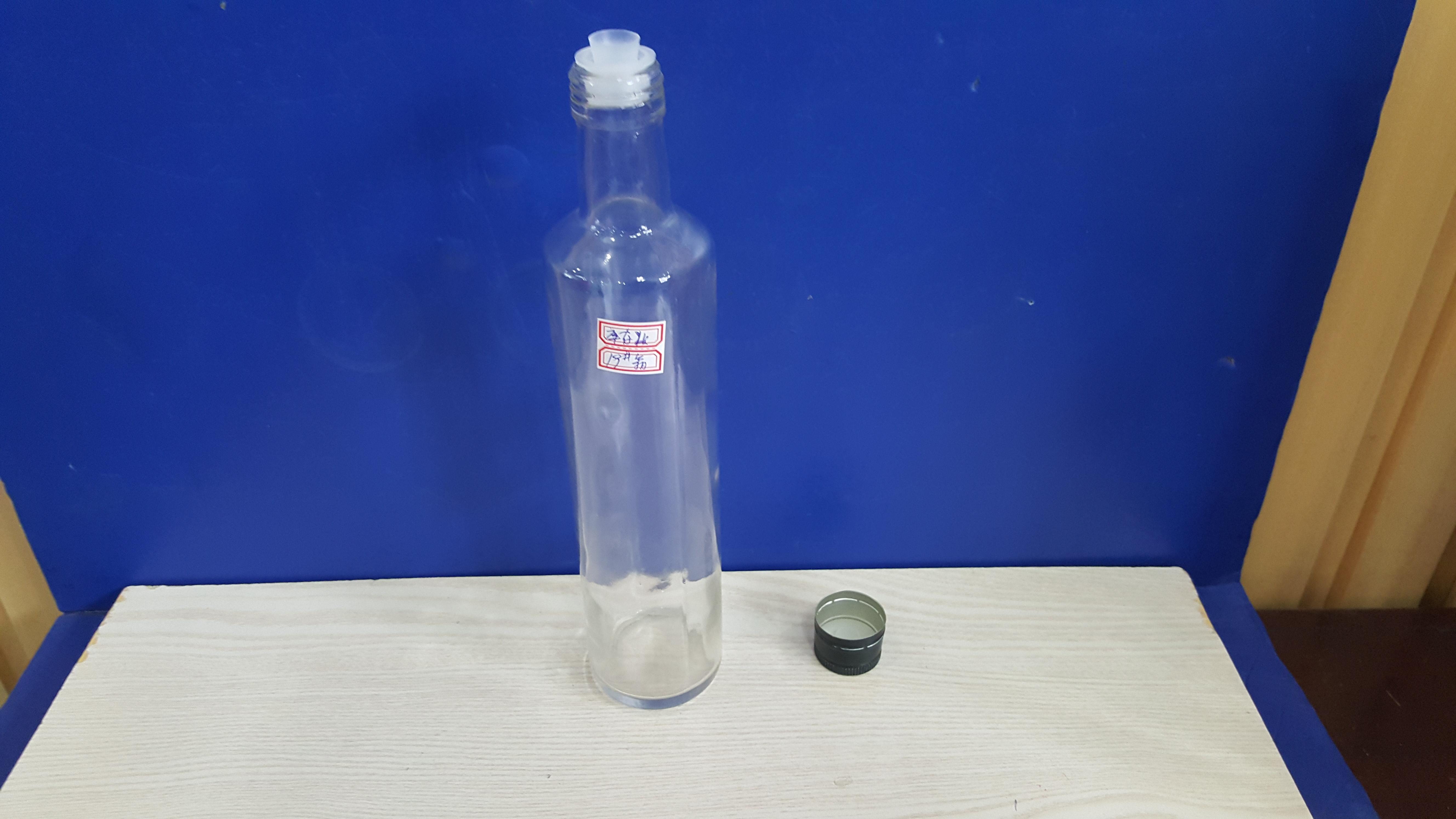 成品油瓶展示