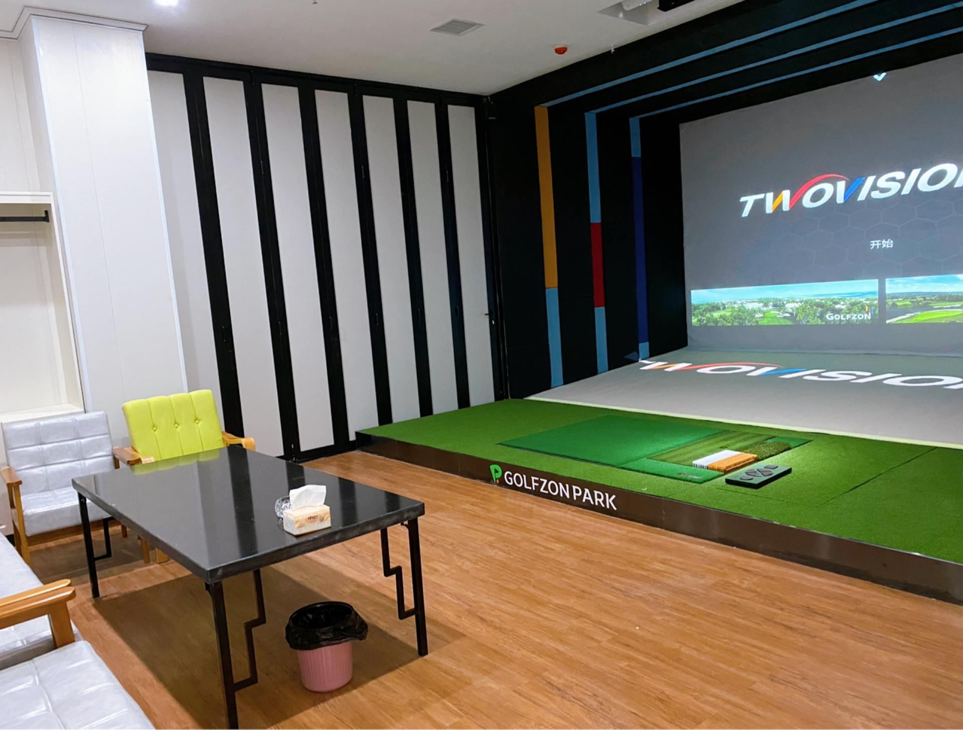 高尔夫尊模拟器展示
