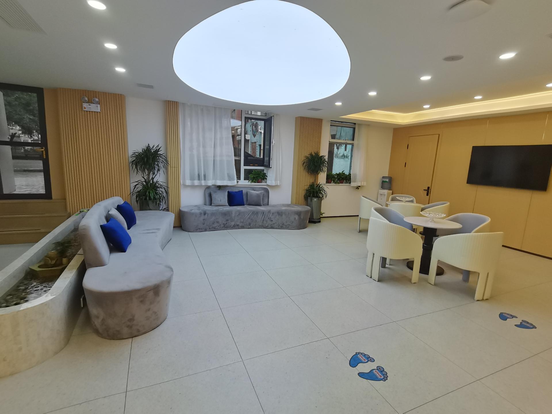 爱瑞视眼科服务场景