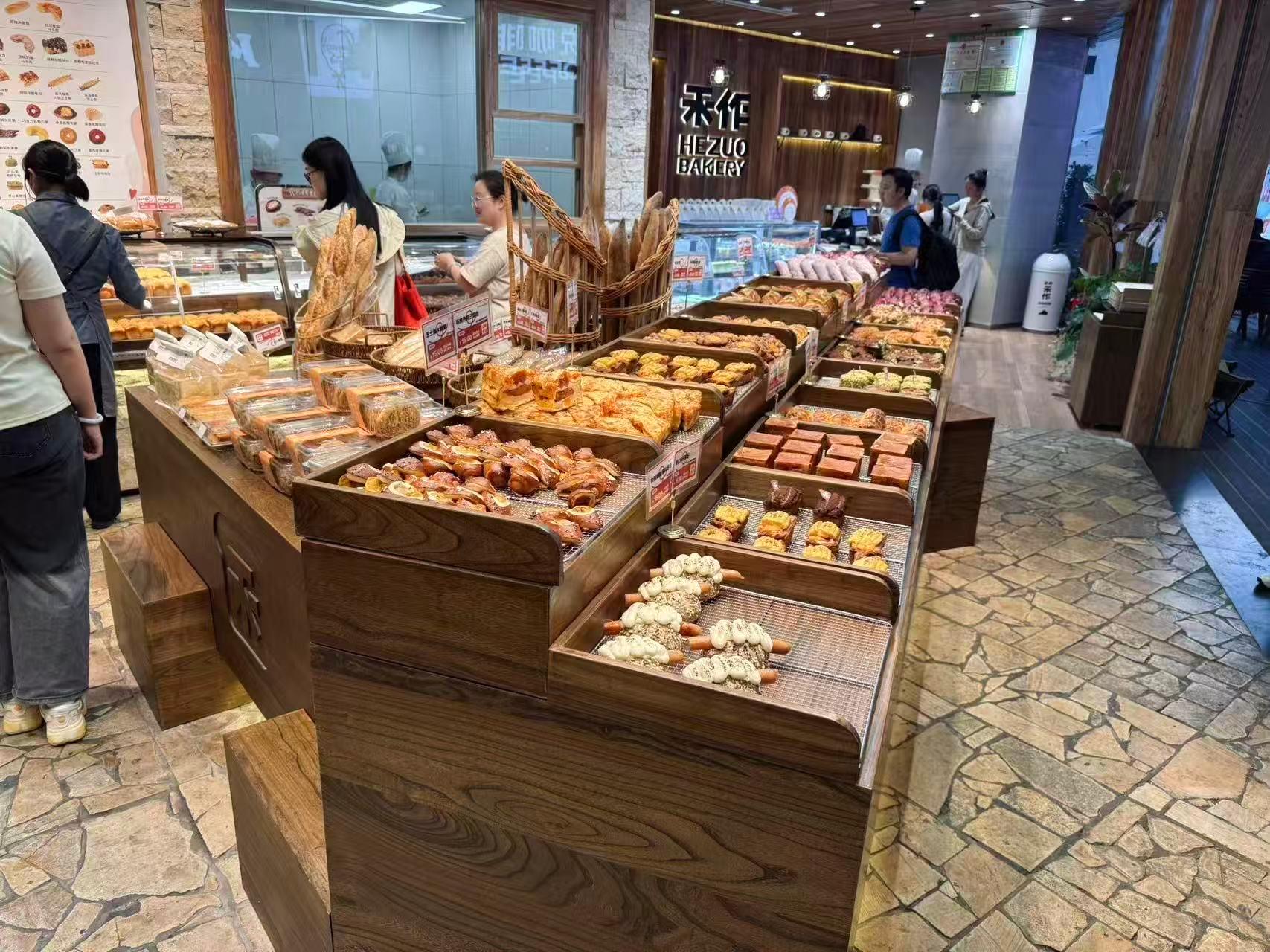 化妆品展柜生产