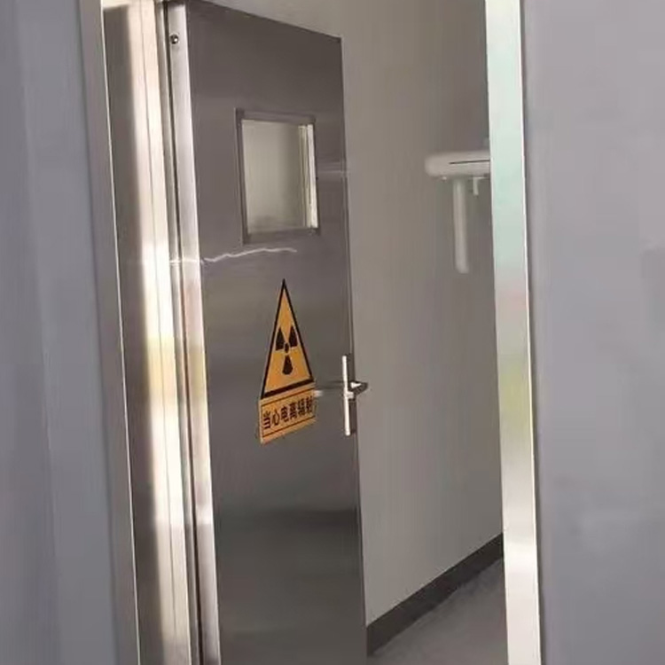 铅门
