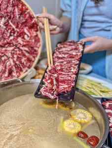 2026年沧州清真潮汕鲜牛肉火锅推荐:黄骅鲜切牛肉平台解析