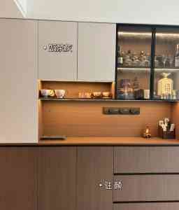 2026年成都实木家具企业推荐:中天达木业门墙柜一体化方案解析