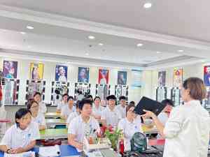 2026年济宁高级彩妆培训体验:美开乐学校实力解析