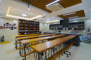 2026年学理发技术培训学校推荐:呼和浩特新东方高级技工学校