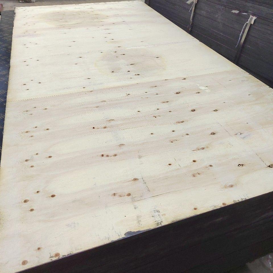覆膜建筑模板批量堆放