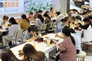 2026年土豆粉店加盟品牌推荐：户大姐成熟模式与全程扶持解析