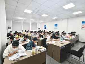 2026年省考机构推荐:政卿公考全日制特训,湖南本土实战派