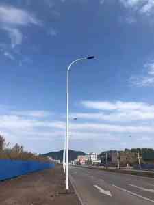 2026年交通综合路灯厂家解析:尚峰照明源头直销品质护航