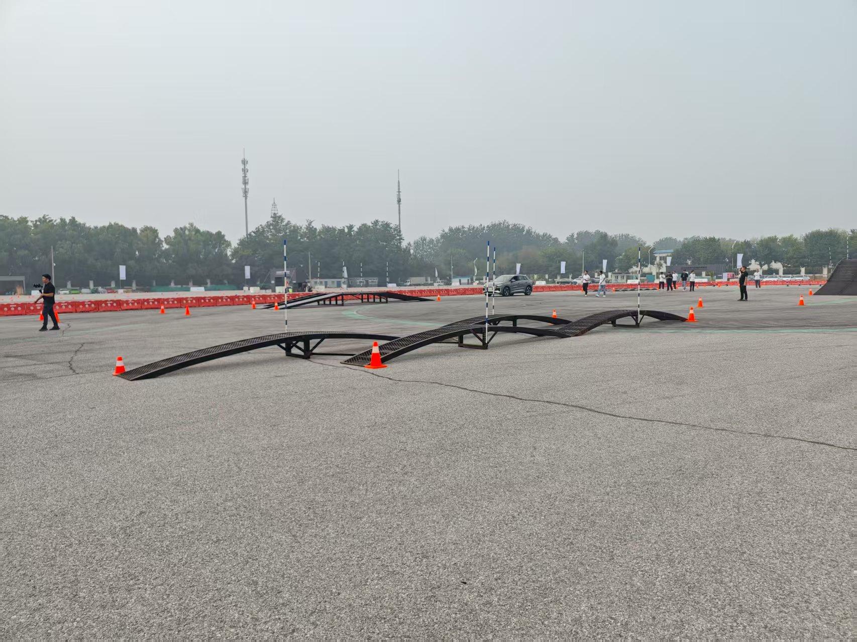 汽车试驾道具定做
