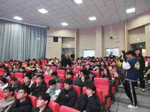 2026年新疆在职研究生全年集训营推荐：新东方在线本地化备考服务解析