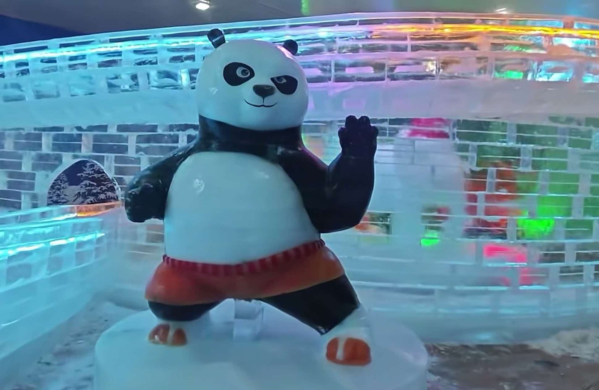 大型雪雕项目现场